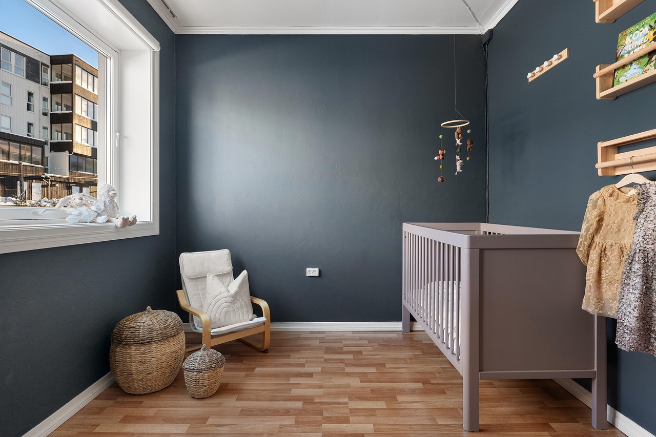 北欧スタイルの子供部屋にサーバーを設置する際の安全対策は？